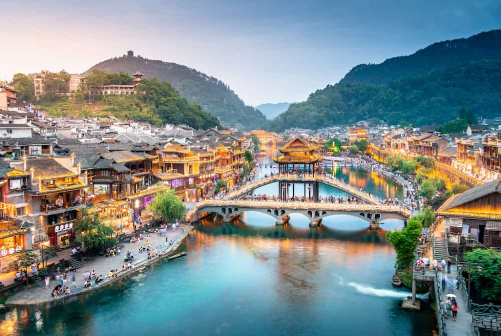 Fenghuang 1000X670 2 - Education Republic