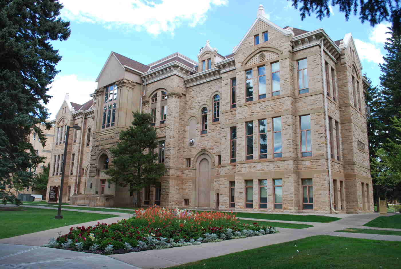 University Of Wyoming - Education Republic