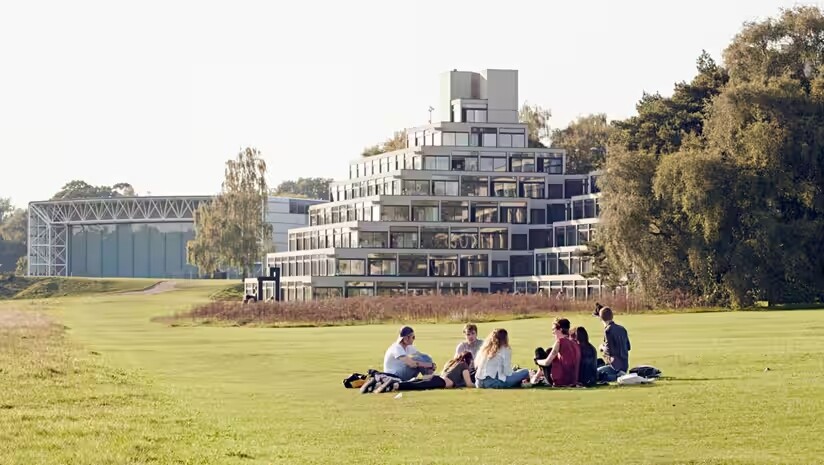 Quick Facts Tentang University Of East Anglia - Education Republic