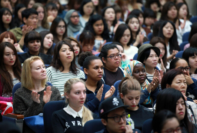 Syarat Beasiswa Kuliah ke Korea Selatan - Education Republic