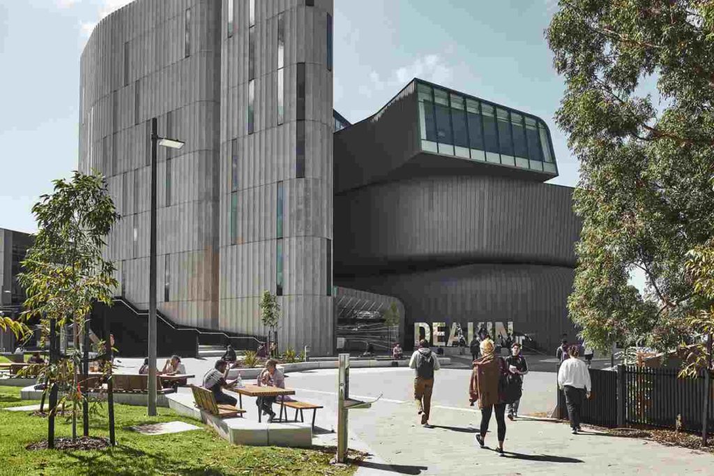 Deakin Lawn - Education Republic